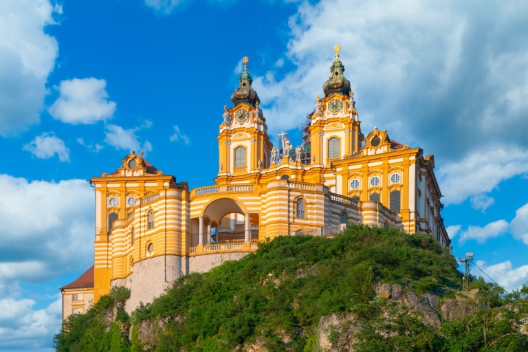 Wiedeń: Opactwo Melk, Wachau, prywatna wycieczka do Doliny DunajuCałodniowa prywatna wycieczka z zamkiem Hinterhaus