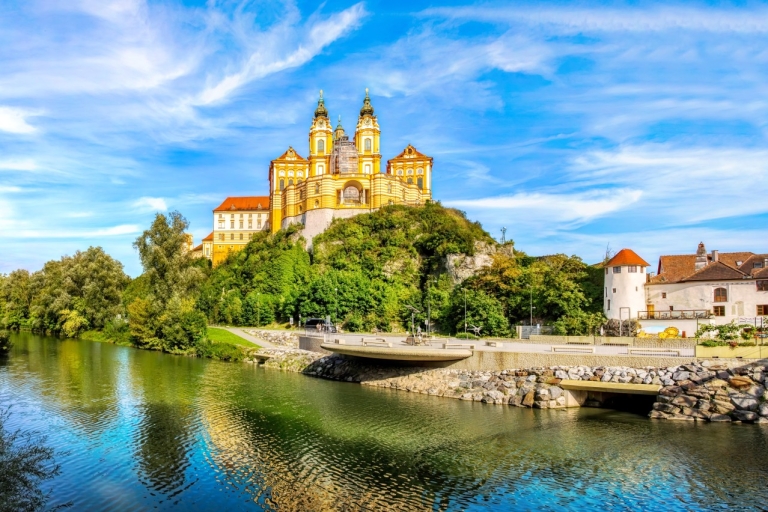 Vienne : visite privée de la basilique de Mariazell et de l'abbaye de MelkVisite entièrement guidée d'une journée à Mariazell et Melk