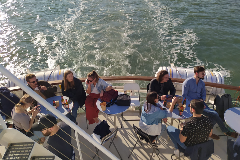 Lisbon: Tagus River Cruise with Traditional Muscatel Wine