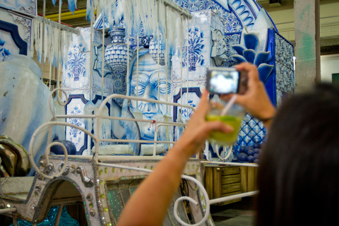 Río: Tour entre bastidores del Carnaval en la Ciudad de la Samba con cóctel