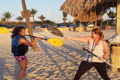 Aruba: visite nocturne guidée en kayak à fond clair sur la plage d'Arashi