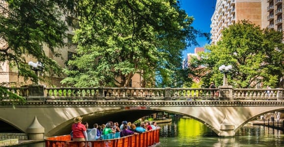 San Antonio Premium-Stadtführung mit Alamo & River Walk Cruise