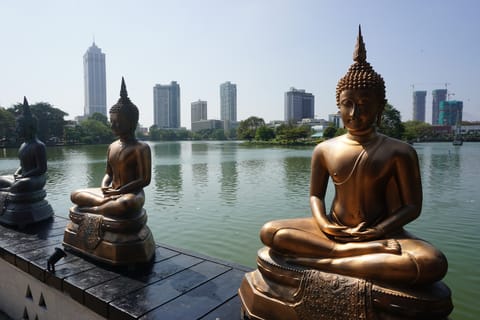 Colombo: Sightseeing Day Trip with Gangaramaya Temple