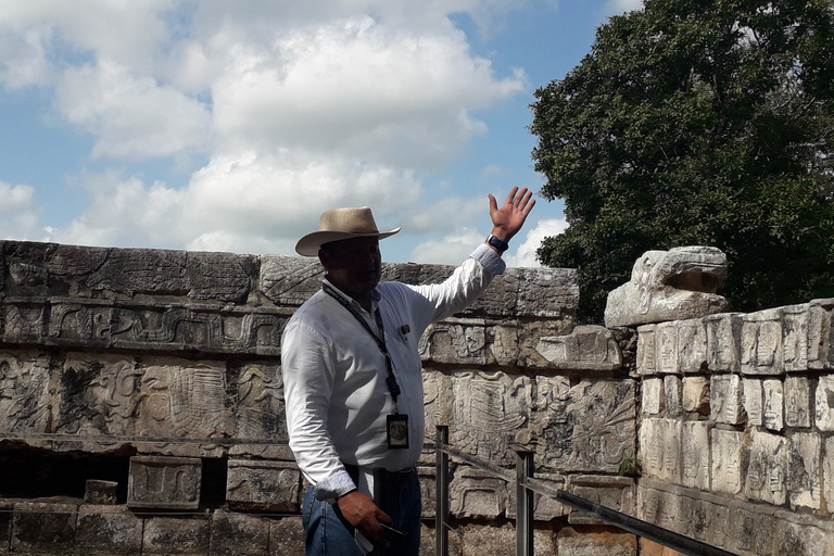 Cancun: Chichen Itza &amp; Yaxunah Ruins Privat tur med CenotePrivat rundtur med upphämtning