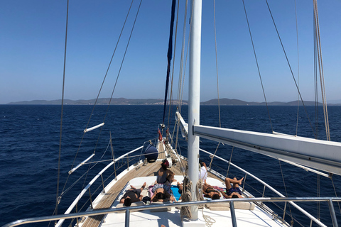 Mykonos: Delos and Rhenia Islands Cruise with BBQ Meal Cruise with Delos Guided Tour