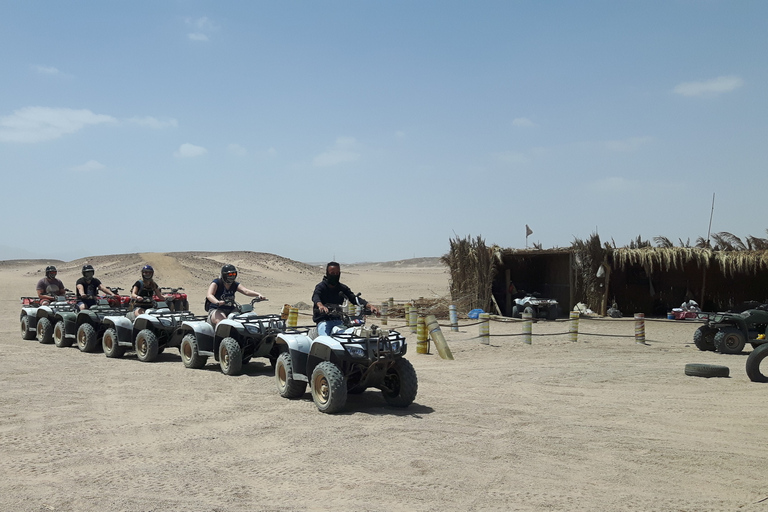 De Hurghada: excursão de quadriciclo na Baía de Makadi