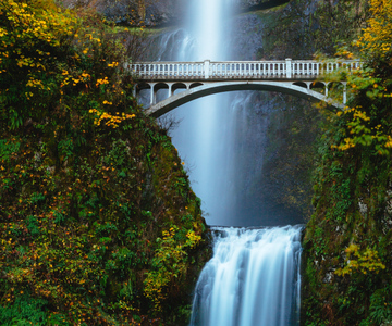 From Portland: Columbia Gorge Waterfalls Tour