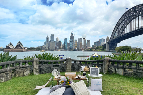 Kirribilli: Privates Picknick für 2 Personen mit Blick auf den Hafen von Sydney