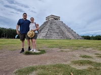 Desde Cancún, tour privado a Chichen Itzá y Yaxunah Ruinas - Hizvo