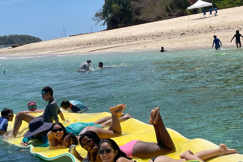 Panama City: Full Day in the Pearl Archipelago