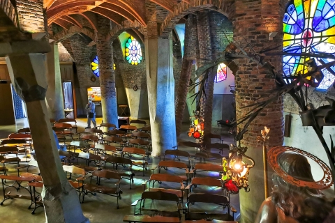 Barcelona: tour privado de día completo del arte menos conocido de GaudíGaudí Inesperado: Colonia Güell y Casa Vicens entrada sin colas