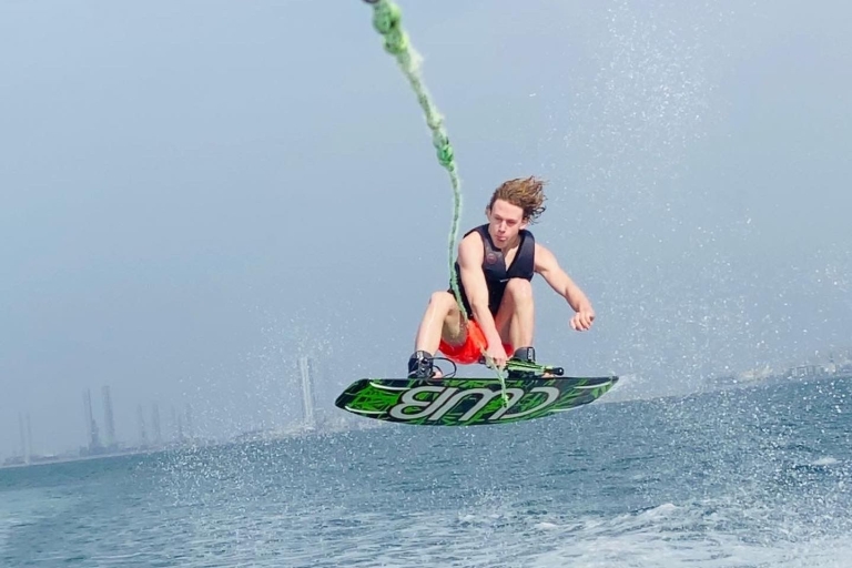 Dubai: Privates Schnellboot- und Wakeboard-Erlebnis60-Minuten-Sitzung