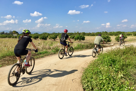 Chiang Mai: Natura e campagna in bicicletta per un'intera giornataVisita guidata in inglese
