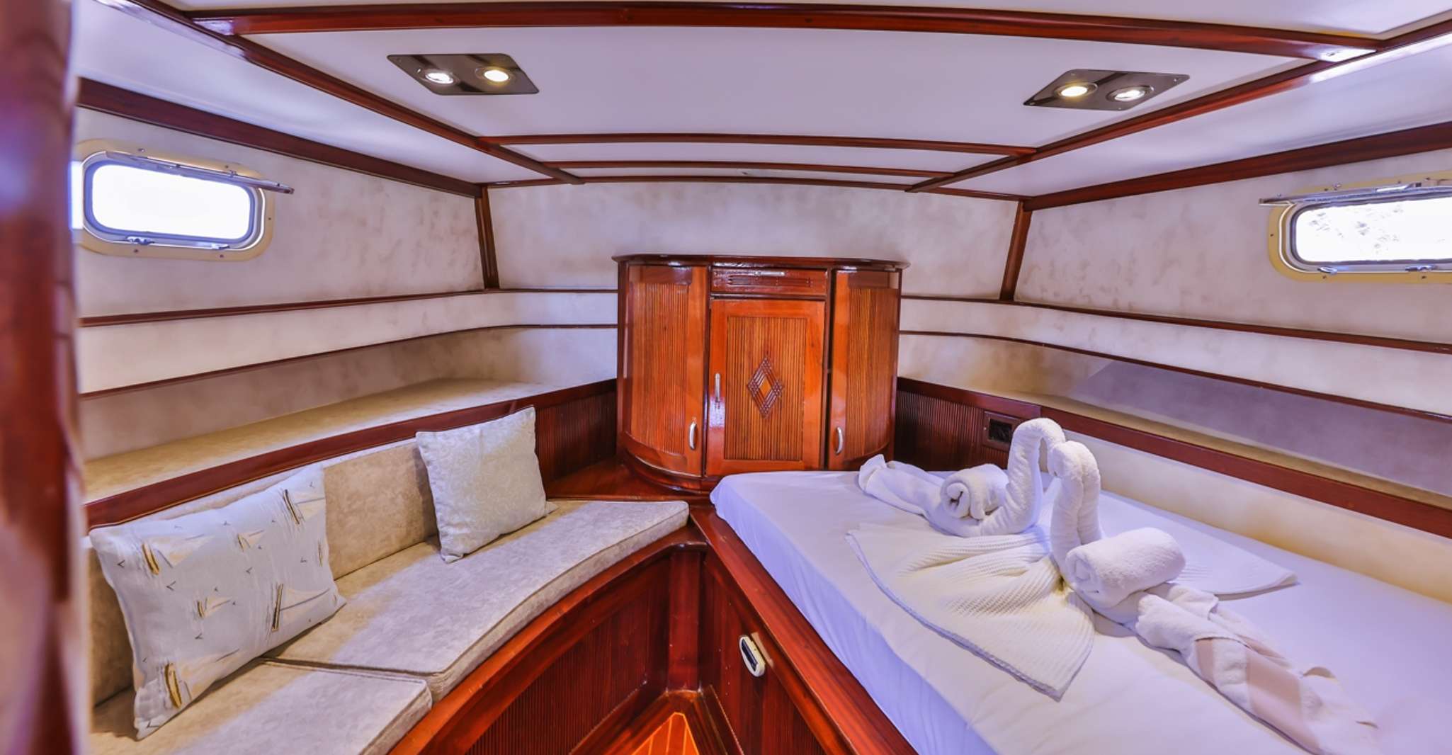 Kas, Viagem de barco privada de dia inteiro às Ilhas Kas com almoço - Hizvo