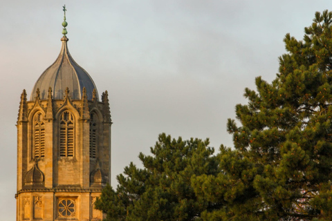 Oxford: Alumni Led Walking & Punting Tour w/Christ Church Private Tour without Christ Church Entry