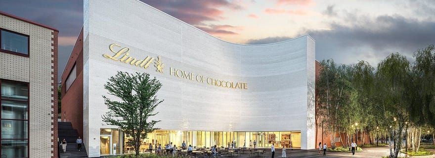 Excursion privée d'une journée de Zoug à Zurich et aux chutes du Rhin