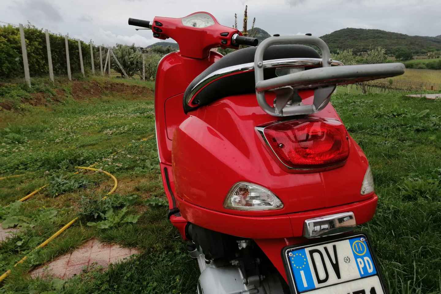 Rome: City Highlights Vespa Tour with Driver