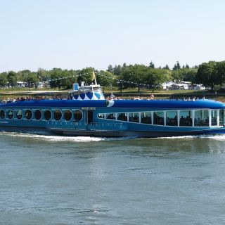 From Bonn: Rhine River Boat Tour to Königswinter
