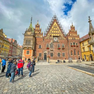 Wrocław: Old Town and Ostrów Tumski Guided Walking Tour