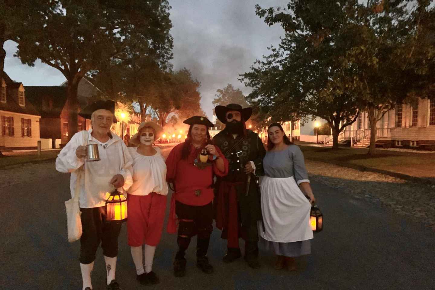 best ghost tours in williamsburg va | ghosts, witches, and pirates tour by spooks and legends haunted ghost tours