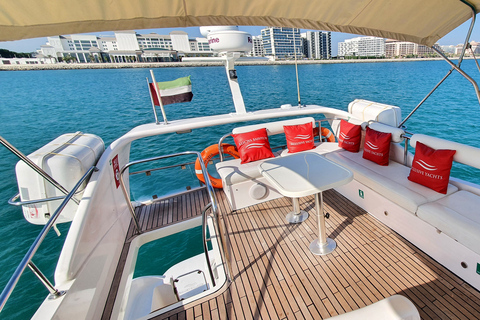 Dubai Marina: Private Yacht Tour with Small Group