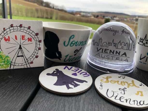 Vienna: Paint Your Own Souvenir Activity and Take it Home