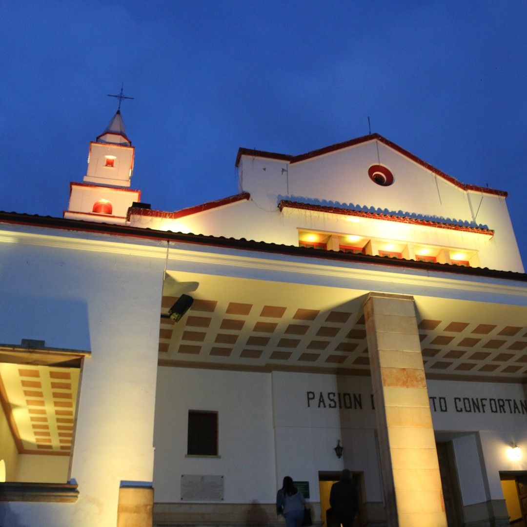 Colagem de mídia