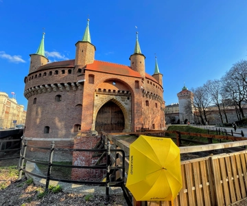 Kraków: Old Town & Wawel Castle Walking Tour
