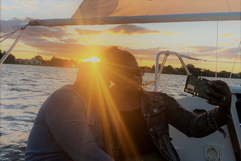 Orlando: viagem privada de barco ao pôr do sol no lago Fairview