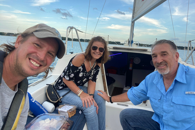 Orlando: Private Sunset Sailing Trip on Lake Fairview