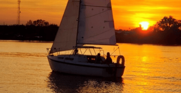 Orlando: Private Sunset-Bootsfahrt auf dem Lake Fairview