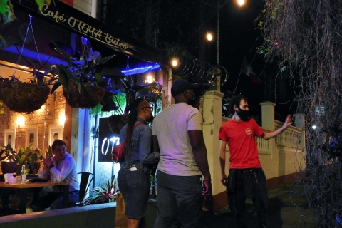 San José nocą: wycieczka kulinarna i kulturalna z kolacjąWspólna wycieczka grupowa