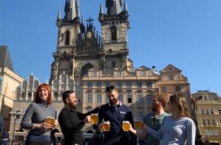 Prag: Historische Kneipentour mit Getränken