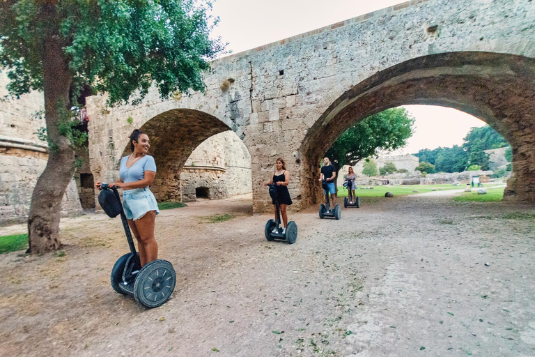 Rodas: Explora la Ciudad Nueva y Medieval en SegwayRodas: Excursión en Segway por la Ciudad Moderna y Medieval