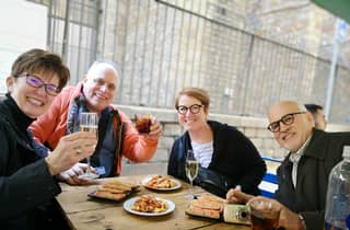 Barcelona: Private Foodie-Tour + Tickets für die Sagrada Família