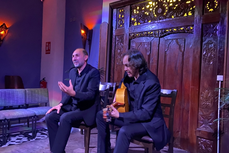 Sevilla: Flamenco-Show im Tablao Almoraima in Triana