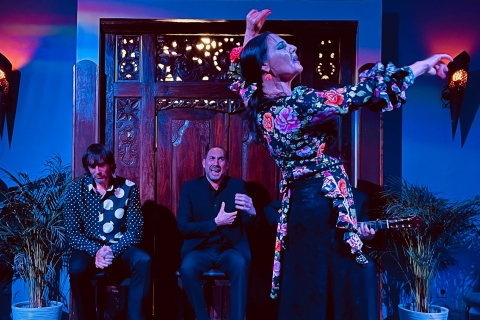 Sevilla: Flamencoshow in Tablao Almoraima in Triana