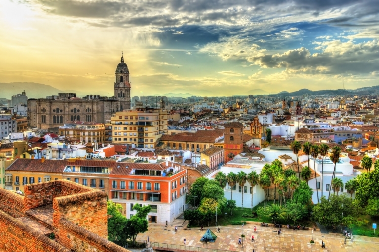 Malaga: chasse au trésor mobile et visite à pied autoguidées