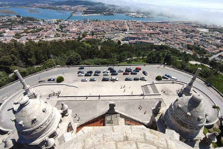 Barcelos, Ponte Lima, Viana Castelo: Private Tour from Porto