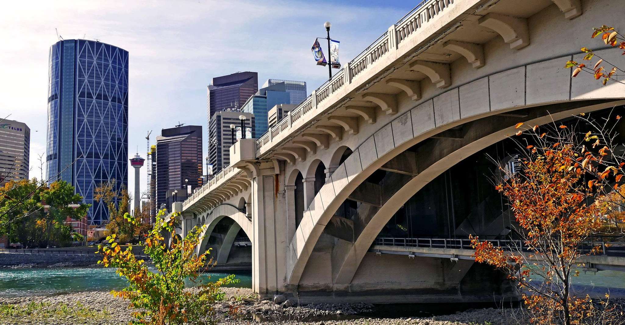 Calgary, Bow River Trail Smartphone Audio Walking Tour - Hizvo