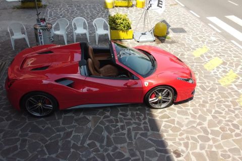Maranello: Test Drive Ferrari 488 Spider