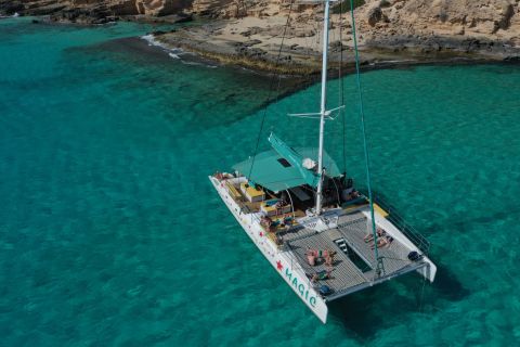 Palma de Majorque : catamaran avec barbecue et boissons