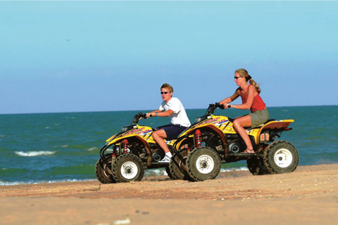 Djerba: begeleide quadrit van 3 uur met zonsondergang in Blue Lagoon