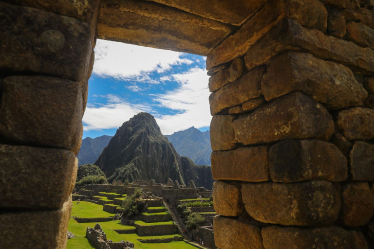 De Cusco: Pernoite em Machu Picchu e Viagem ao Vale Sagrado