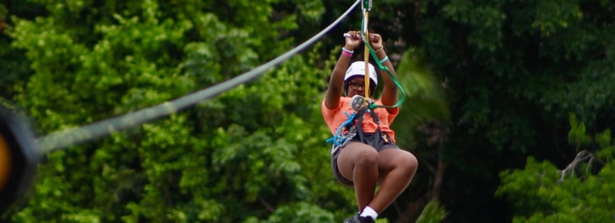 Tyrolienne et tubing à Belize City
