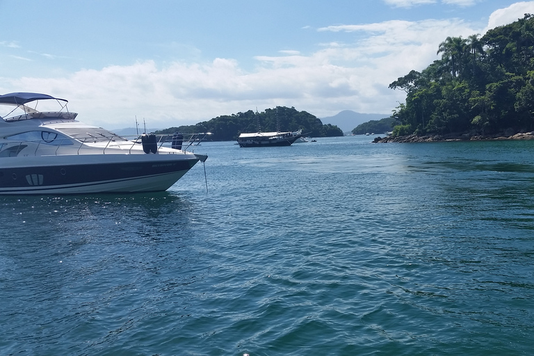 Rio de Janeiro: Angra dos Reis, Bootsfahrt zu den Inseln und Mittagessen