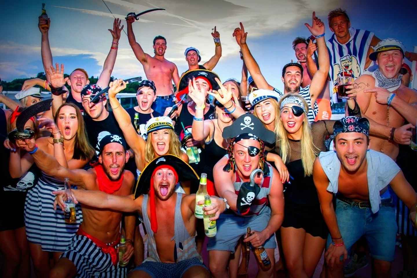 Marmaris: Pirate Cruise, Lunch, Soft Drinks, and Foam Party