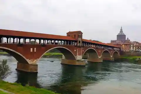 Pavia privat guide: hundra torn vid floden Ticino
