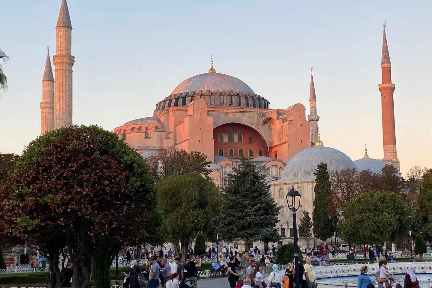 Istanbul: Half-Day Morning Hagia Sophia & Blue Mosque Tour - Istanbul: Half-Day Imperial Morning Tour