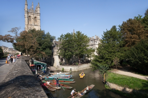 Oxford : balade en barque sur la rivière CherwellVisite privée d'Oxford en barque